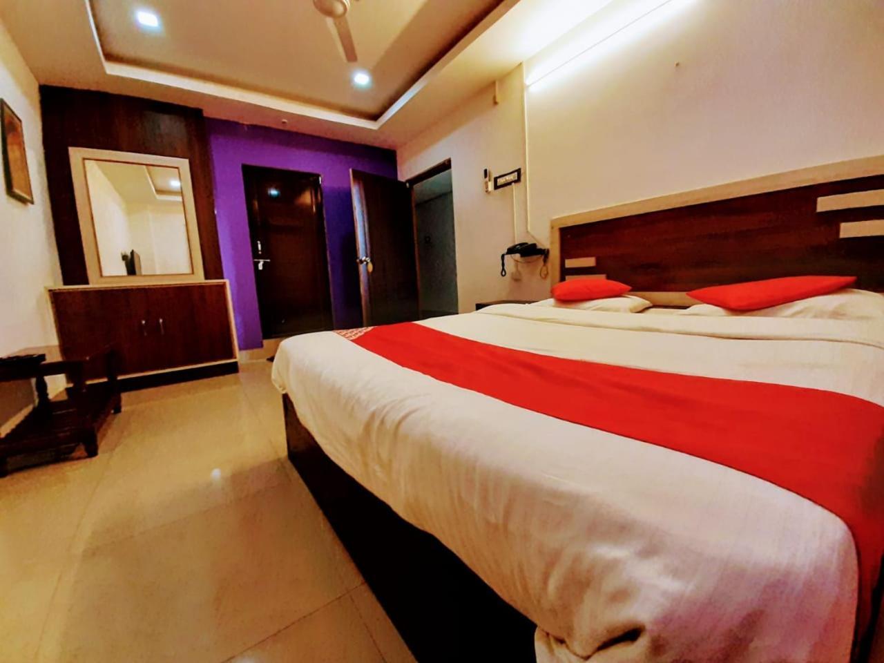 Hotel Vashishta Inn Paderu Екстер'єр фото
